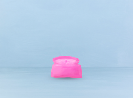 Food Grade HDPE Flip Cap for Cosmetic Bottles – Leak-Proof, Customizable